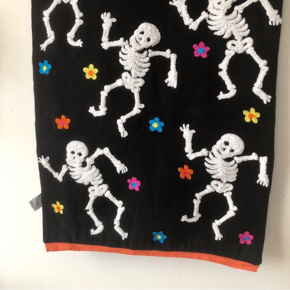 Novogratz Dancing Skeleton Embroidered Table Runner Dia de los Muertos 68”L - Picture 11 of 11